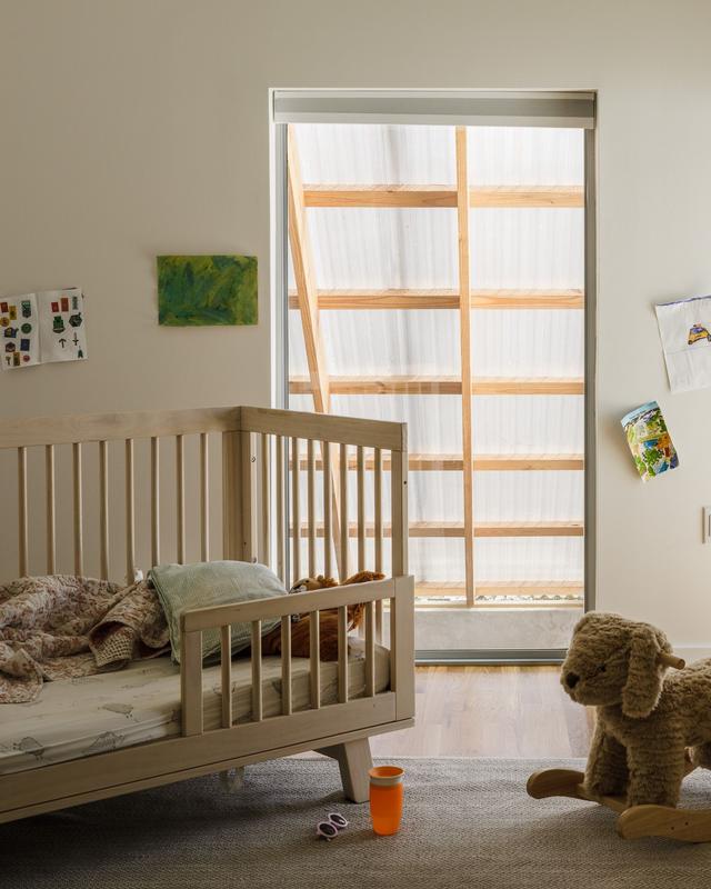 09 Secondary bedroom