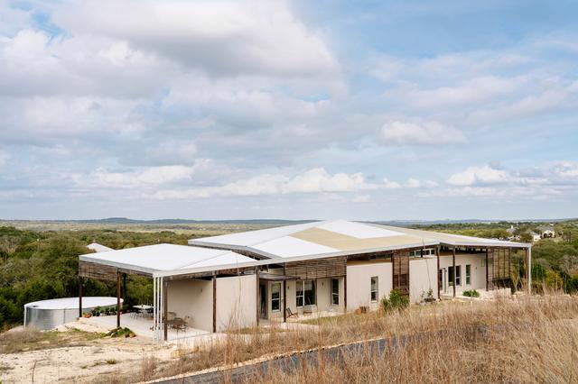 01 Exterior surrounding site